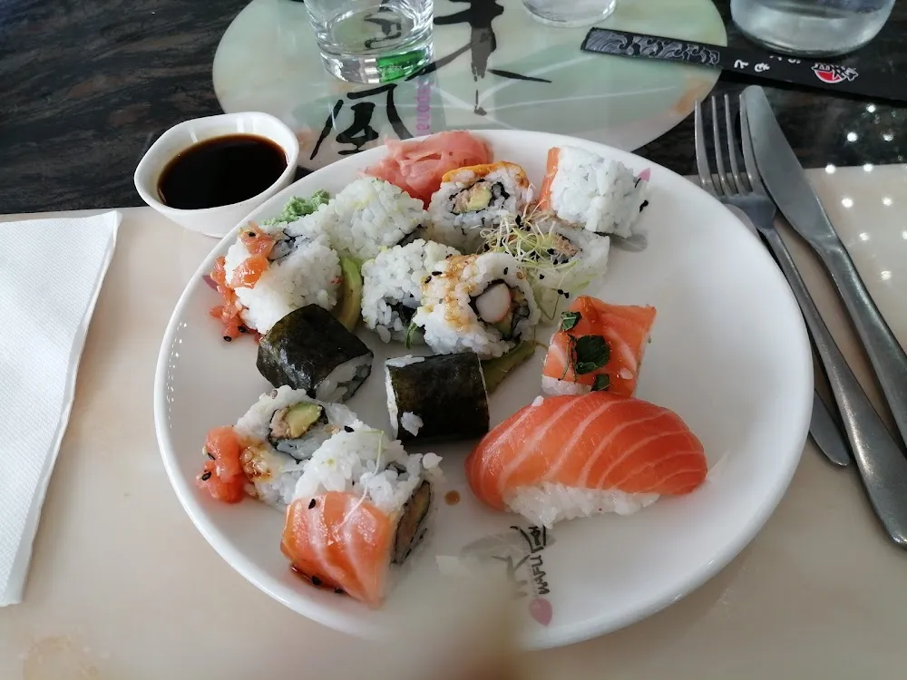 Makis Sushis Sashimi Assortiment